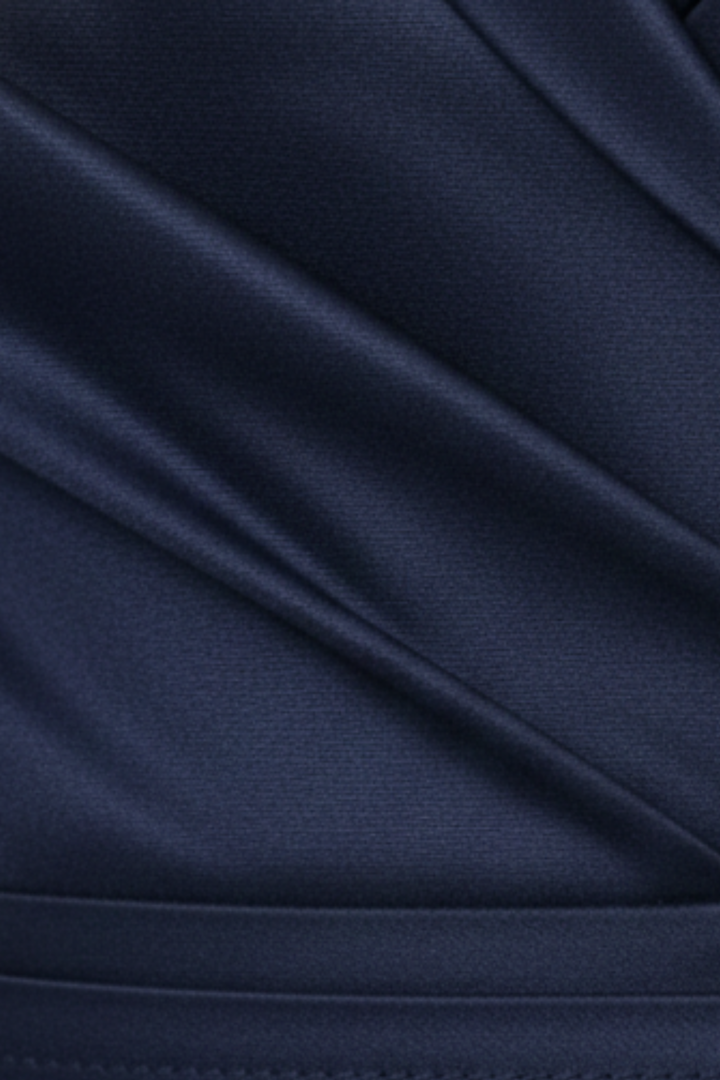 Robe midi portefeuille en satin pour femme