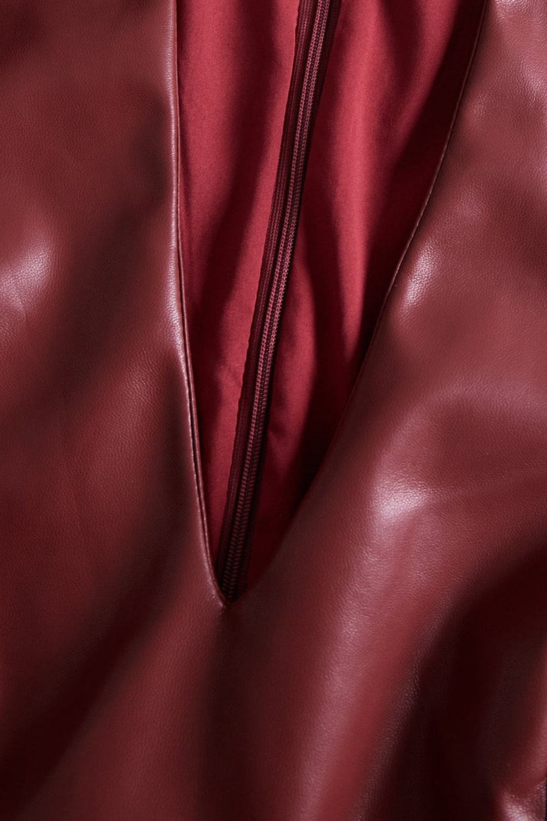 Vestido Midi Ajustado de Cuero Sintético para Mujeres de Manga Larga