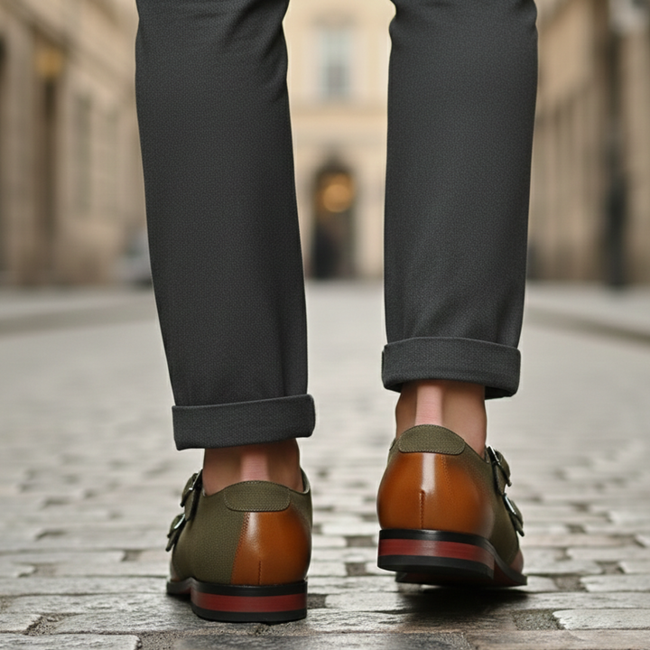 Mocasín para hombre con detalle de hebilla