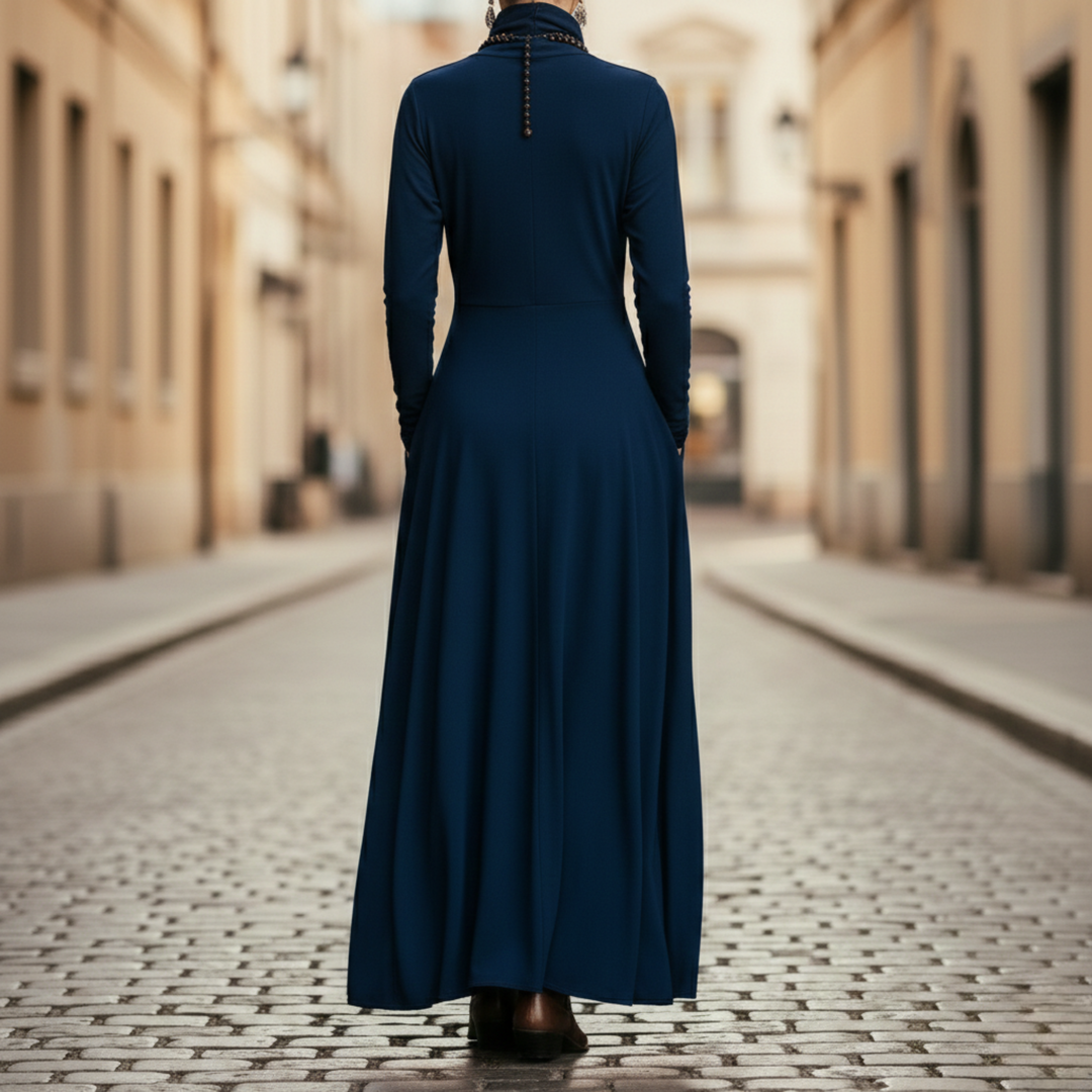 Robe longue plissée asymétrique à col montant et manches longues pour femme
