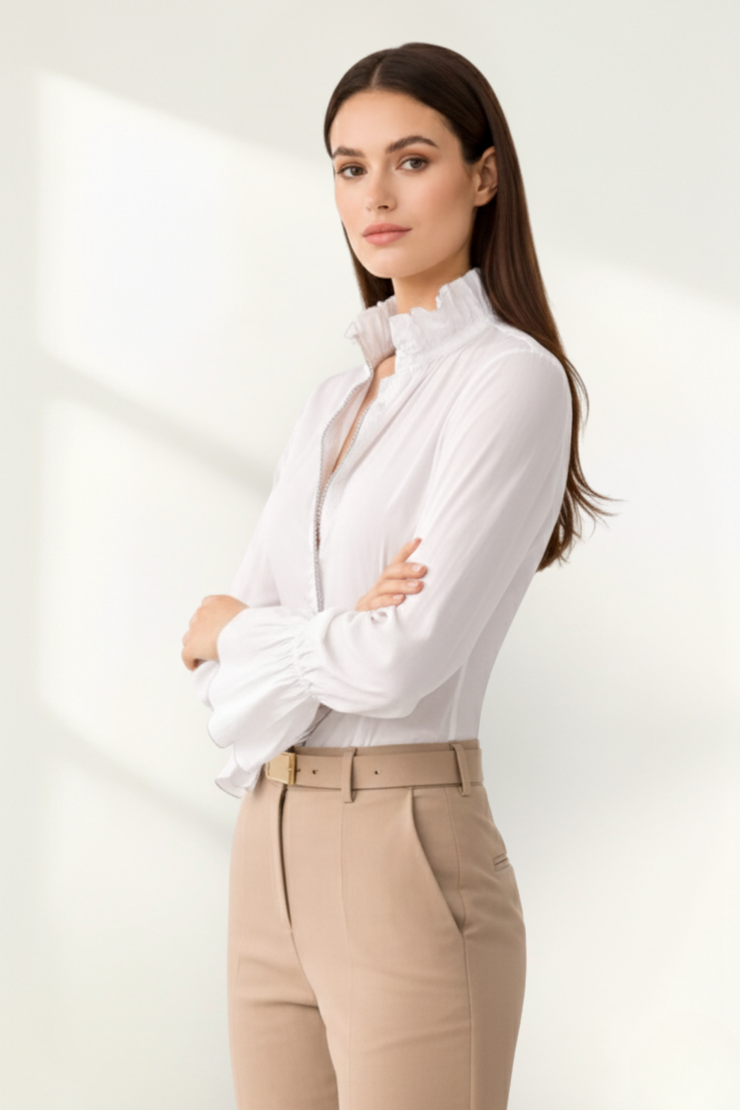 Blouse blanche pour femme à manches longues avec fermeture éclair devant