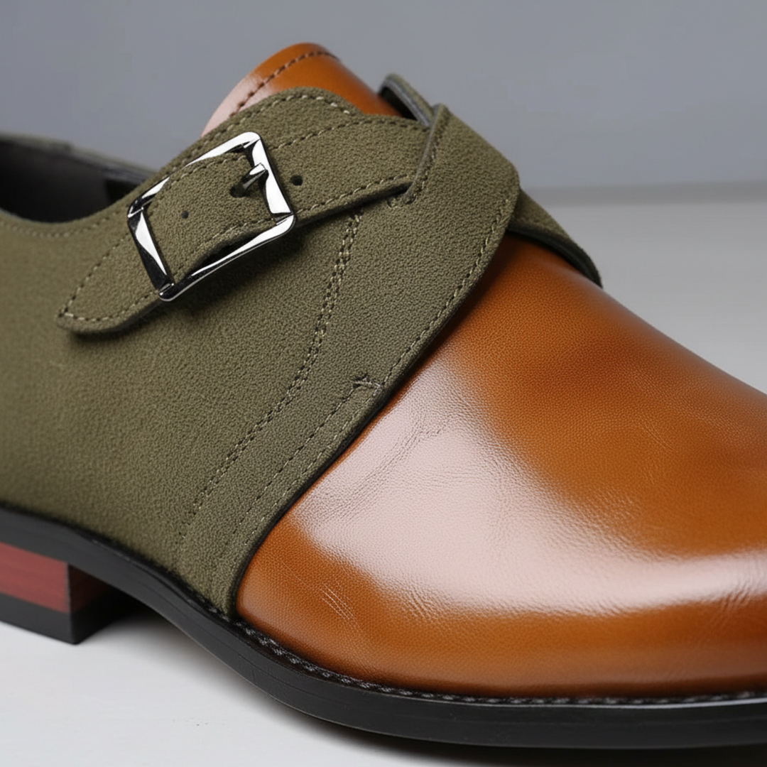 Mocasín para hombre con detalle de hebilla