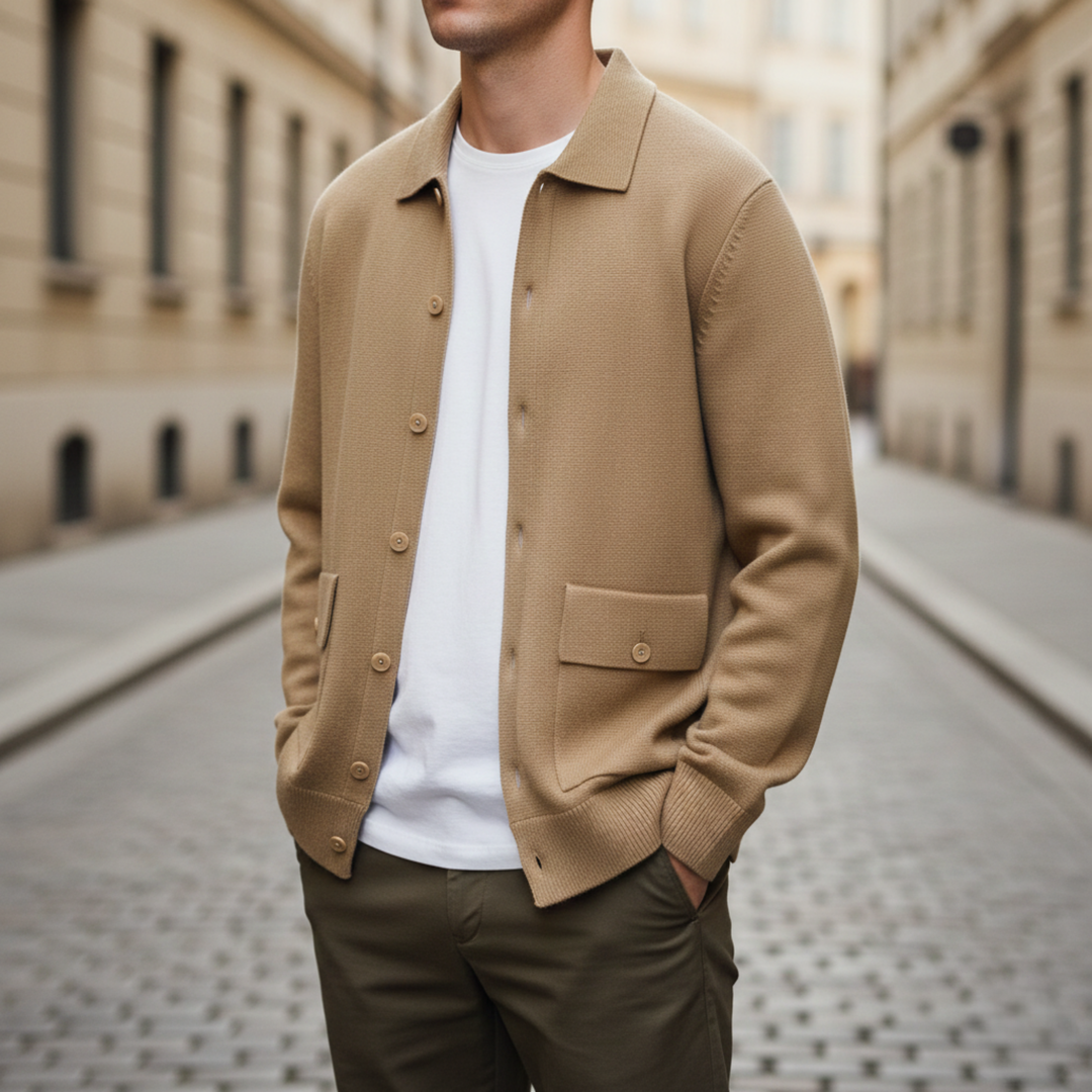 Cardigan pour homme à boutons sur le devant en tricot