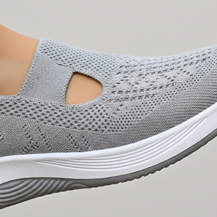 Chaussures orthopédiques de marche pour femmes à enfiler en maille