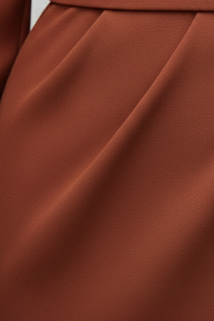 Robe midi ceinturée à manches longues pour femme