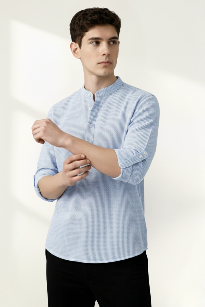 Chemise à manches longues pour homme avec col tunisien