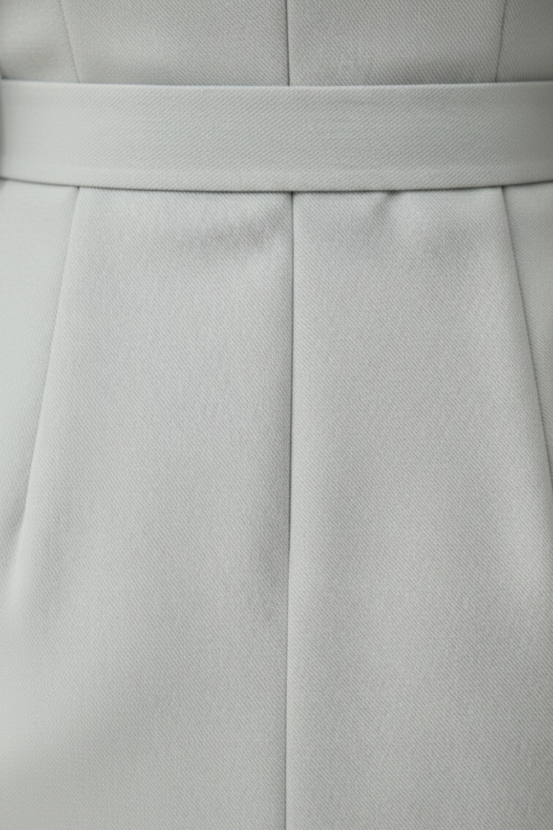 Robe midi portefeuille ceinturée en crêpe pour femme